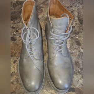 FRYE AND CO. Men's Gray Leather Boots